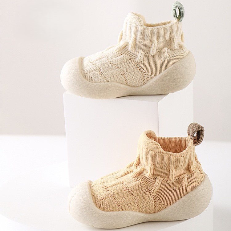 0 2 thn kaos kaki anti slip prewalker sepatu bayi anak shoes kotton baby catalog nmbb fbc 1 1.jpeg